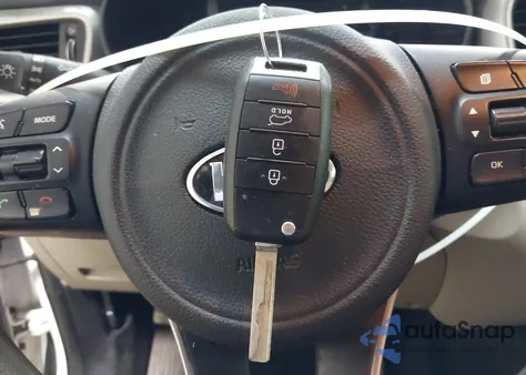 2016 Kia Sorento 2.4L Lx z USA, uszkodzony, nr VIN 5XYPGDA31GG050792